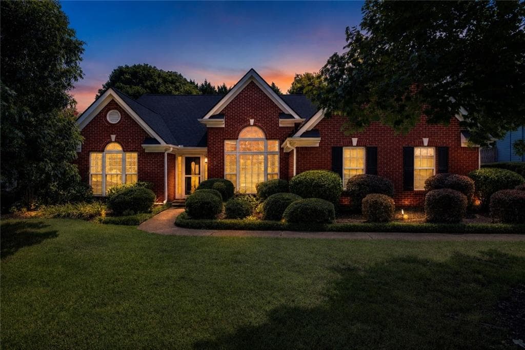 3 bedroom, 2 bathroom, 2,251 sq ft single family residence under contract at 2712 Bogan Creek Drive, Buford, GA 30519