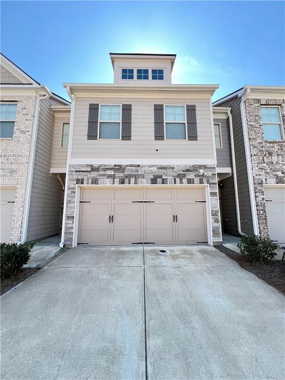 3 bedroom, 3 bathroom, 2,136 sq ft townhouse for sale at 5855 Radford Loop, Fairburn, GA 30213