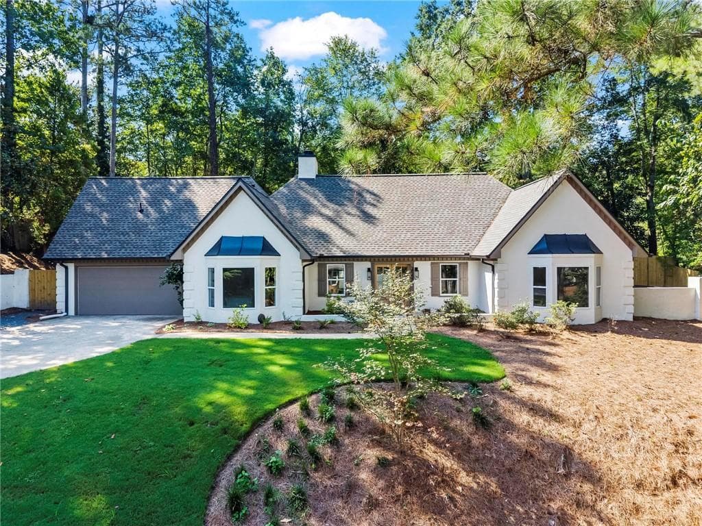 4 bedroom, 4 bathroom, 2,797 sq ft single family residence for sale at 2552 Holly Creek Drive, Marietta, GA 30062