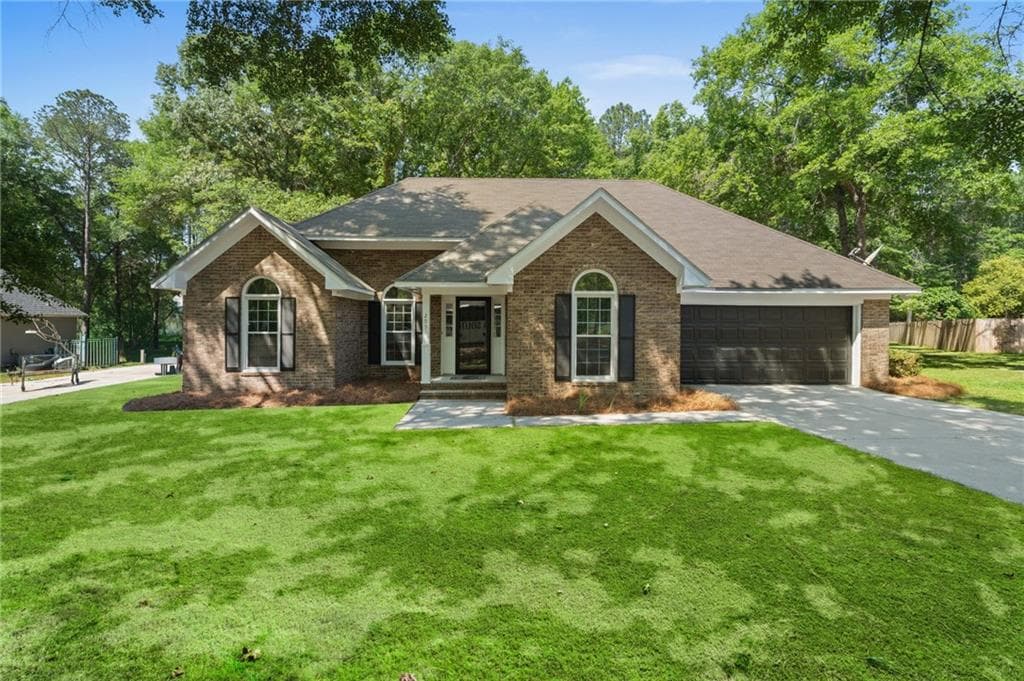 4 bedroom, 2 bathroom, 1,918 sq ft single family residence for sale at 205 Mossberg Circle, Statesboro, GA 30461