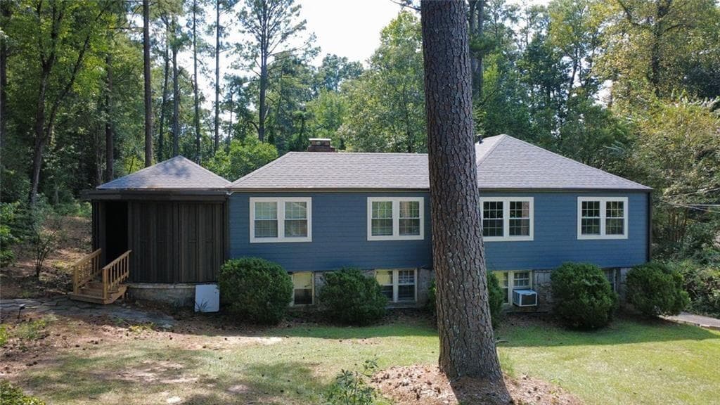 3 bedroom, 2 bathroom single family residence for sale at 1276 Woods Circle, Brookhaven, GA 30324