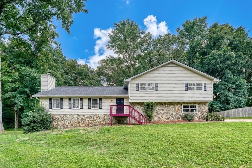 3 bedroom, 2 bathroom, 1,998 sq ft single family residence for rent at 1456 Scholar Drive, Lawrenceville, GA 30044 for $2,499 a month