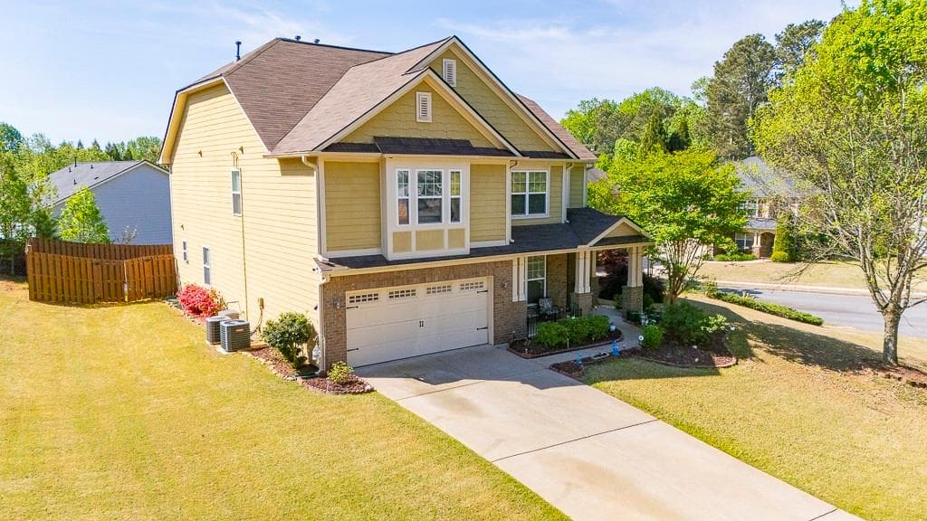 4 bedroom, 4 bathroom, 3,136 sq ft single family residence for sale at 300 Hampton Place, Canton, GA 30115