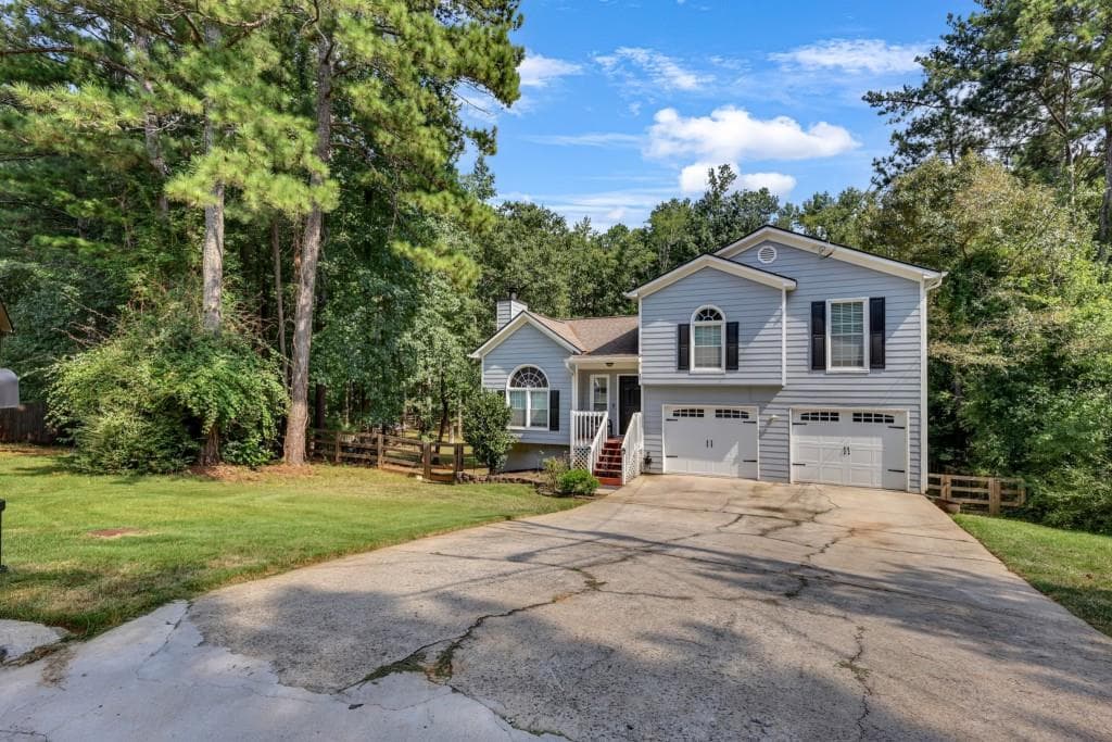 4 bedroom, 2 bathroom, 1,904 sq ft single family residence under contract at 405 Windstone Court, Lawrenceville, GA 30044