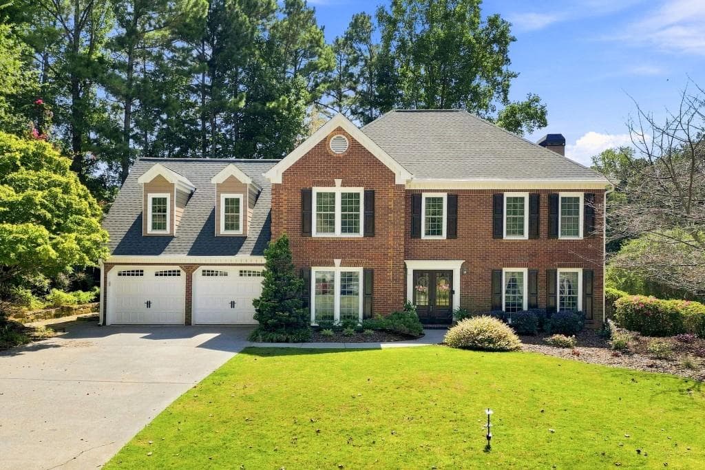 5 bedroom, 3 bathroom, 3,116 sq ft single family residence for sale at 5719 Fairwood Drive, Acworth, GA 30101