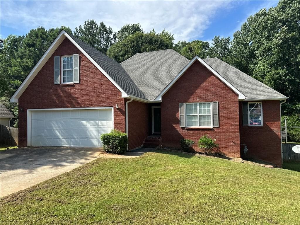 3 bedroom, 2 bathroom, 1,556 sq ft single family residence for sale at 115 Cannon Drive, Fayetteville, GA 30214