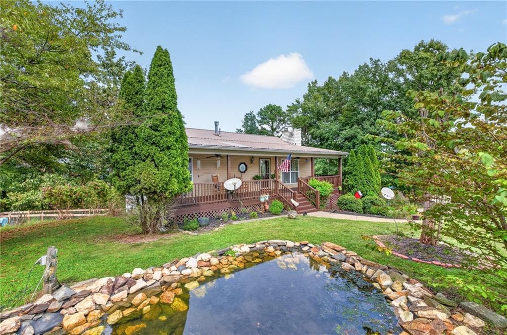 2 bedroom, 3 bathroom, 1,200 sq ft single family residence under contract at 982 Raccoon Ridge, Ranger, GA 30734
