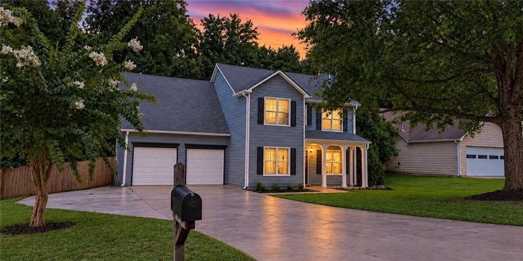 4 bedroom, 3 bathroom, 1,698 sq ft single family residence for sale at 32 Maddox Road, Acworth, GA 30102