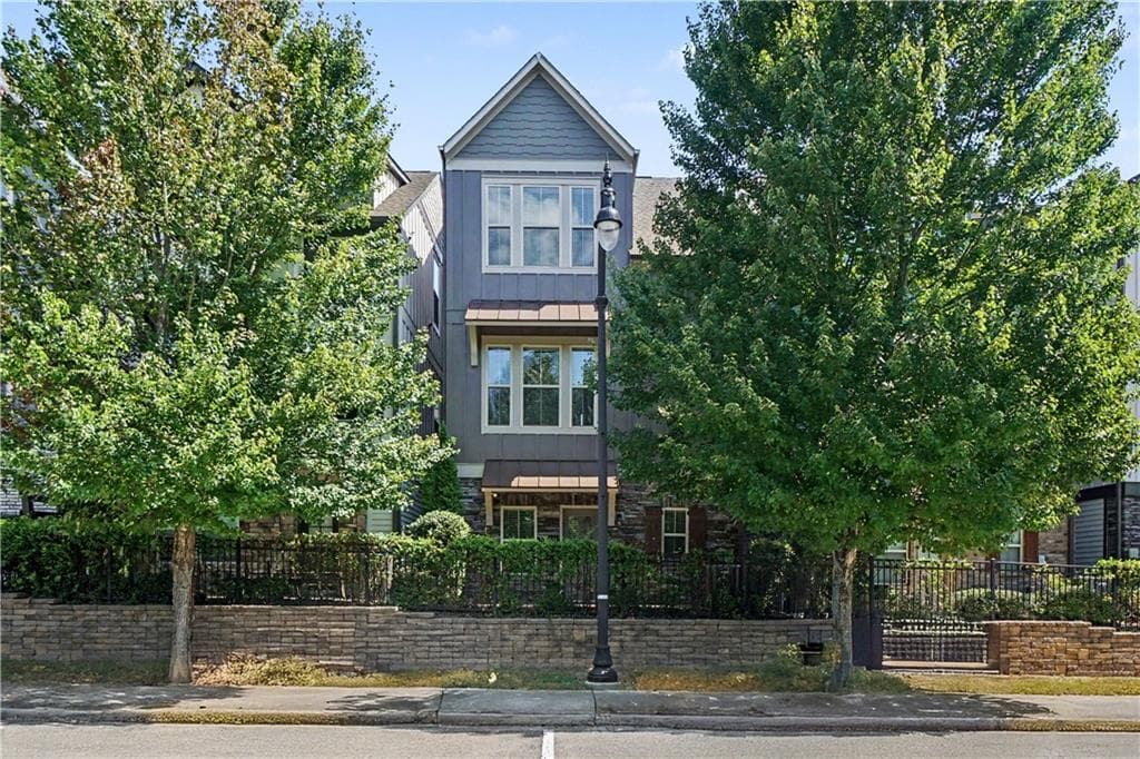 3 bedroom, 4 bathroom, 1,801 sq ft single family residence sold at 1008 Moorewood Lane, Smyrna, GA 30080
