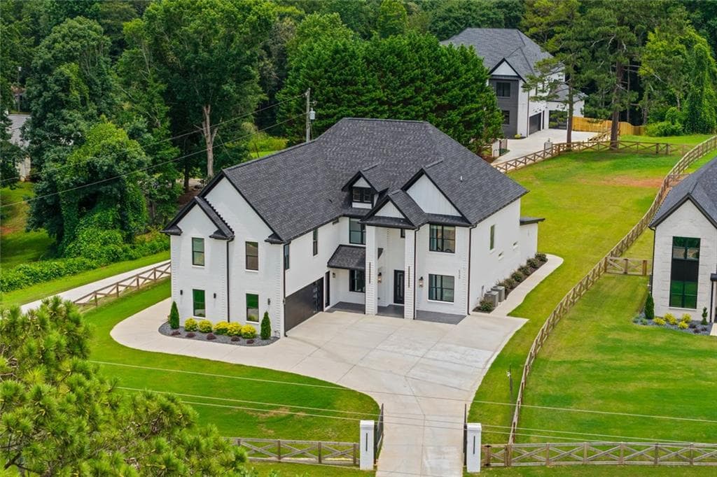 5 bedroom, 5 bathroom, 4,933 sq ft single family residence for sale at 5749 Union Church Road, Braselton, GA 30517