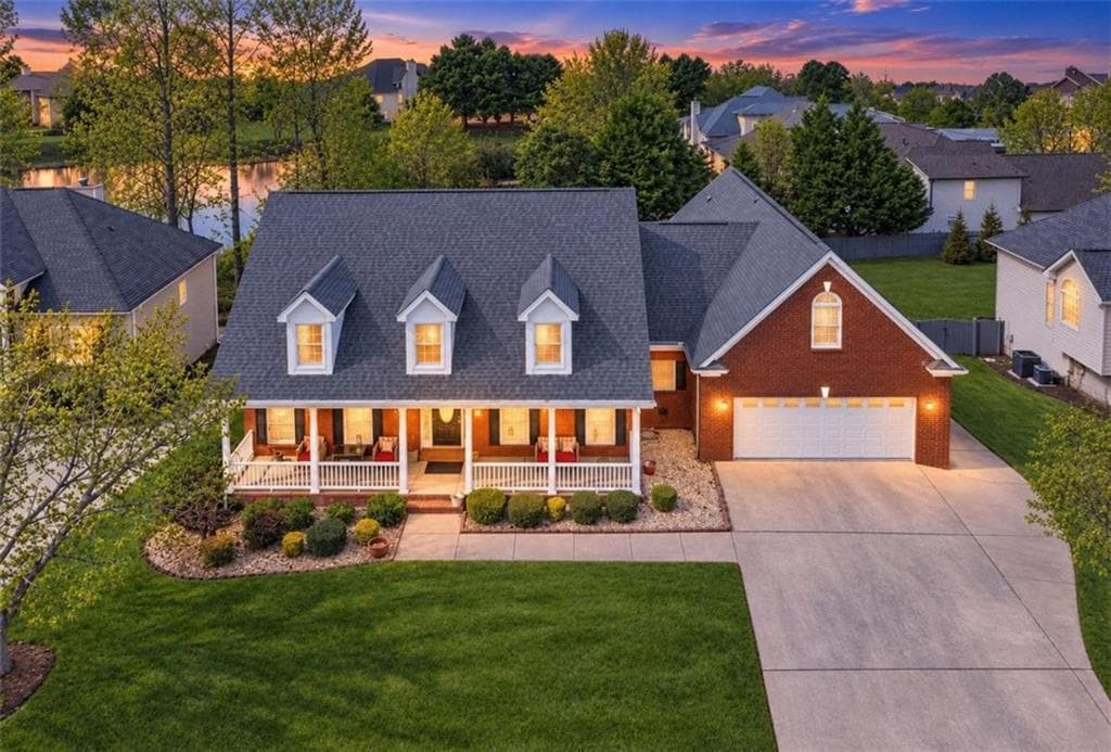 6 bedroom, 6 bathroom, 5,534 sq ft single family residence for sale at 211 Graymist Path, Loganville, GA 30052