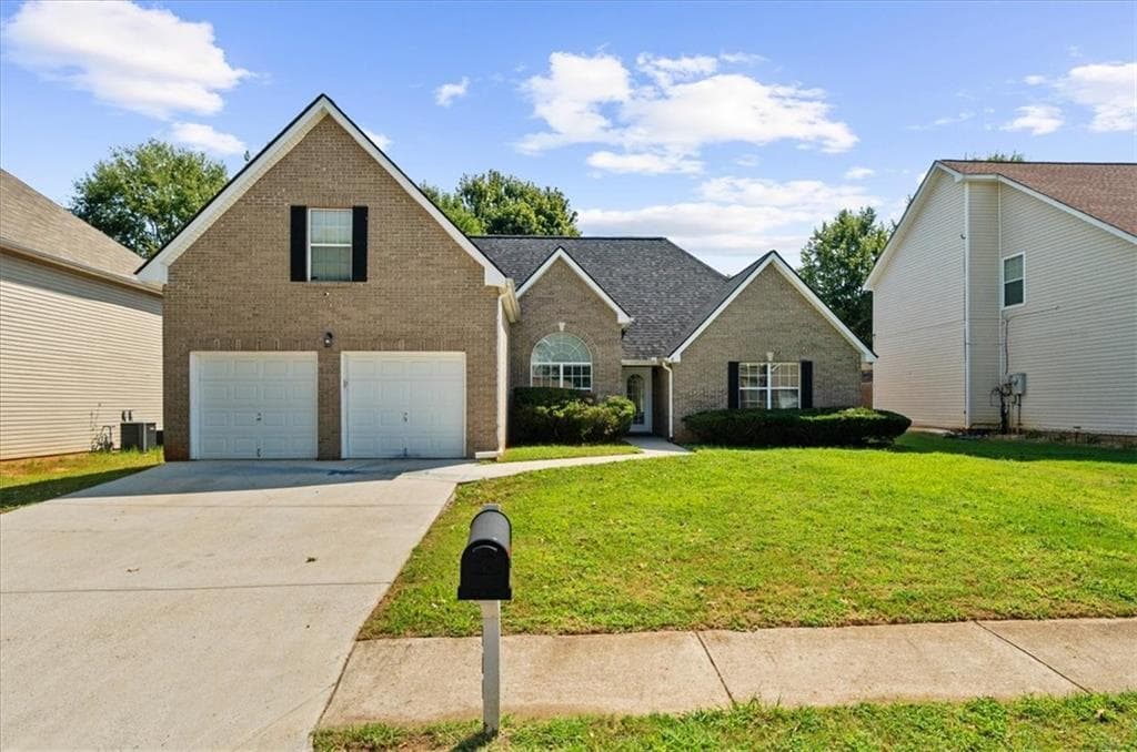 4 bedroom, 3 bathroom, 2,104 sq ft single family residence for sale at 1457 Shelnut Court, Hampton, GA 30228