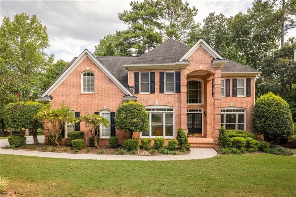 4 bedroom, 4 bathroom, 3,418 sq ft single family residence for sale at 720 Vinings Estates Drive, Smyrna, GA 30126