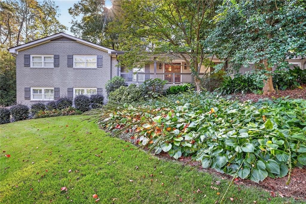 4 bedroom, 4 bathroom, 2,600 sq ft single family residence for sale at 3009 Greenoaks Circle, Atlanta, GA 30345