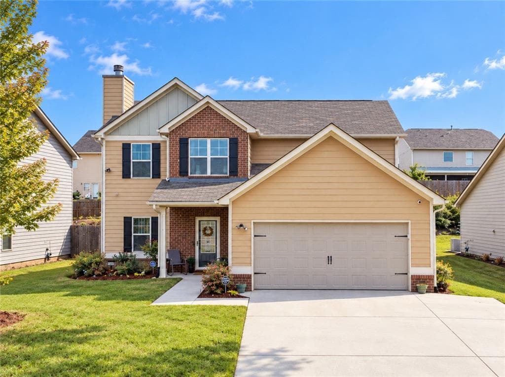4 bedroom, 3 bathroom, 2,357 sq ft single family residence under contract at 4194 Potomac Walk Court, Loganville, GA 30052