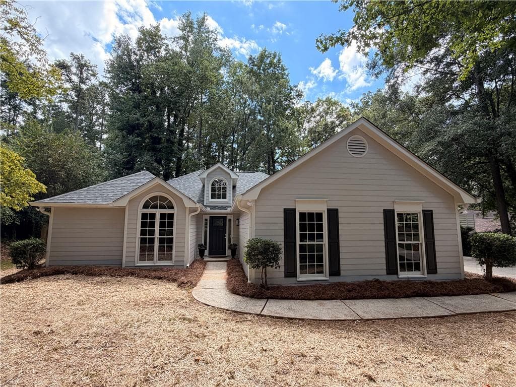3 bedroom, 2 bathroom, 1,646 sq ft single family residence under contract at 2002 Arbor Forest Drive, Marietta, GA 30064