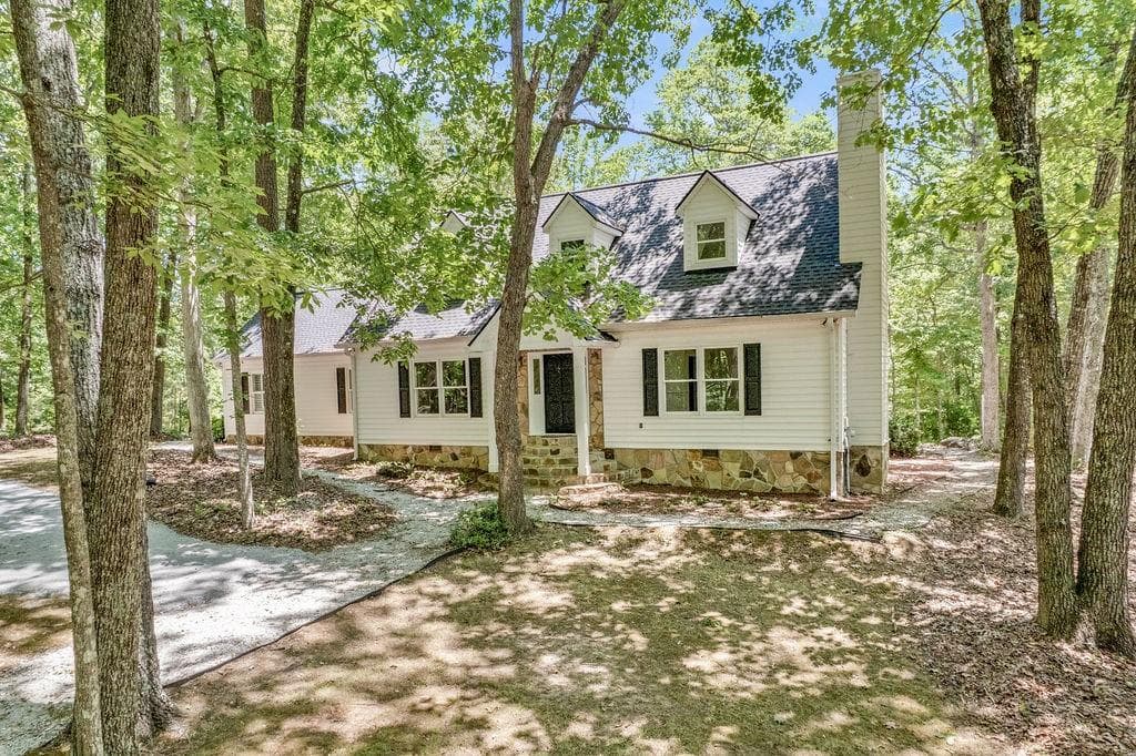 5 bedroom, 4 bathroom, 3,856 sq ft single family residence for sale at 230 Haynes Road, Moreland, GA 30259