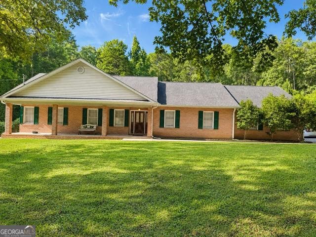 3 bedroom, 3 bathroom, 2,211 sq ft single family residence for sale at 774 Corinth Drive, Jonesboro, GA 30238