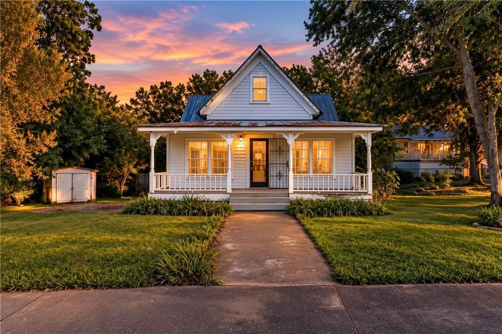 2 bedroom, 2 bathroom, 1,525 sq ft single family residence for sale at 5908 Wall Street, Lula, GA 30554