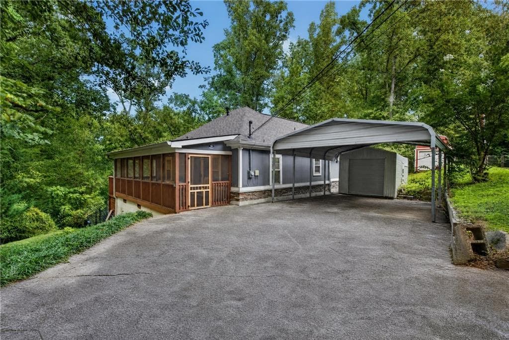 3 bedroom, 2 bathroom, 1,362 sq ft single family residence for sale at 89 Silas King Street, Buford, GA 30518
