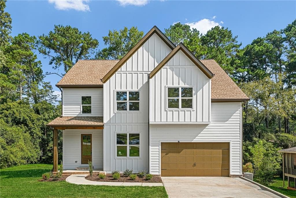 4 bedroom, 3 bathroom, 2,808 sq ft single family residence for sale at 3962 Pinehurst Place, Decatur, GA 30034