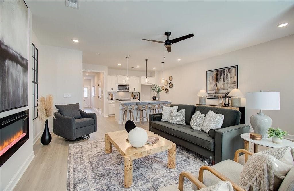 3 bedroom, 3 bathroom, 1,615 sq ft townhouse for sale at 4611 Larkfield Way, Powder Springs, GA 30127