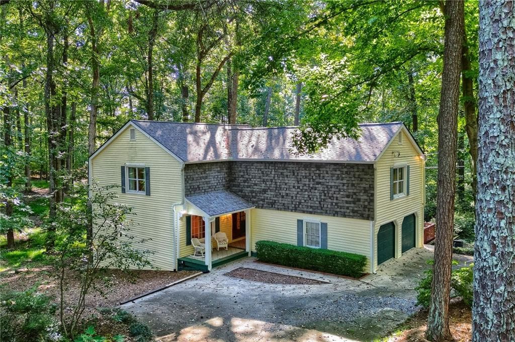 4 bedroom, 4 bathroom, 2,714 sq ft single family residence for sale at 1996 Thomas Road, Canton, GA 30115