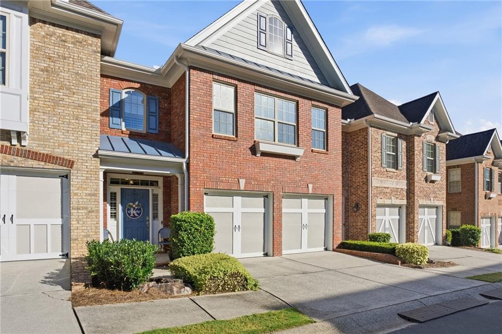 3 bedroom, 3 bathroom, 2,178 sq ft townhouse under contract at 10289 Midway Avenue, Johns Creek, GA 30022