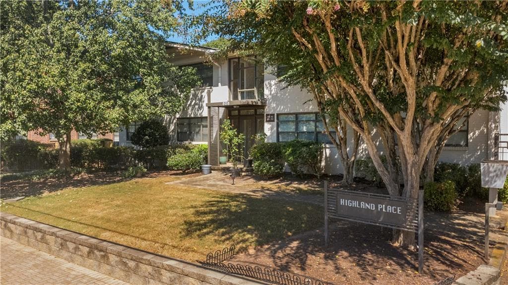 1 bedroom, 1 bathroom, 747 sq ft condominium for sale at 808 Greenwood Avenue 207, Atlanta, GA 30306