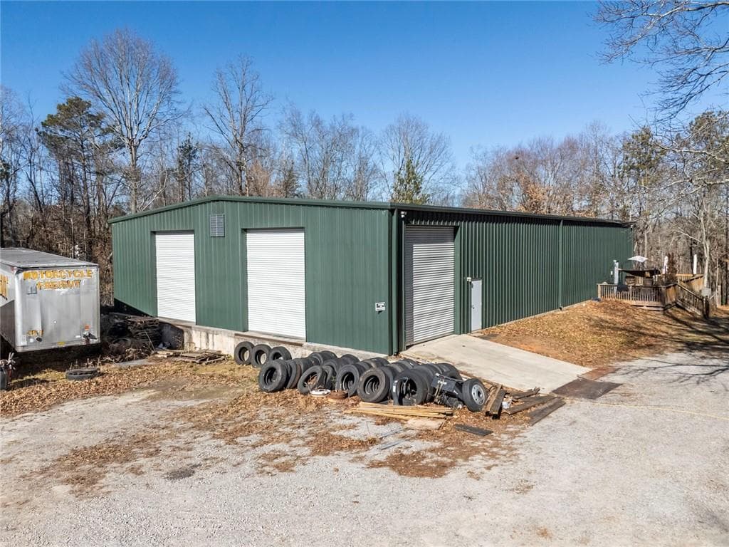 2 bedroom, 1 bathroom, 6,000 sq ft single family residence for sale at 200 Heath Road, Carrollton, GA 30116