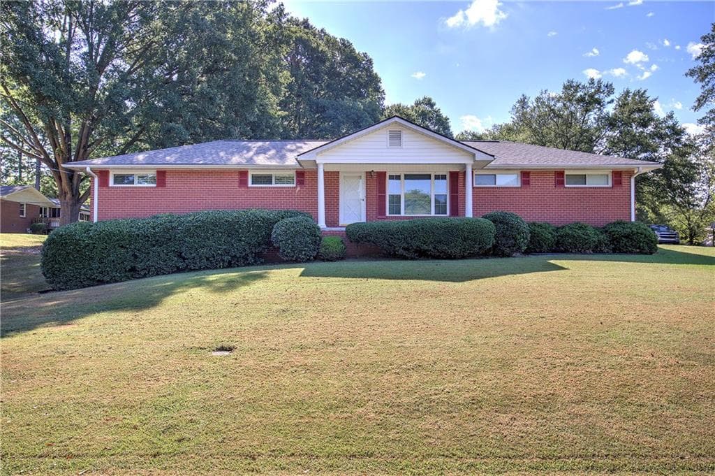 3 bedroom, 2 bathroom, 1,776 sq ft single family residence for sale at 24 Beechwood Drive, Cartersville, GA 30120