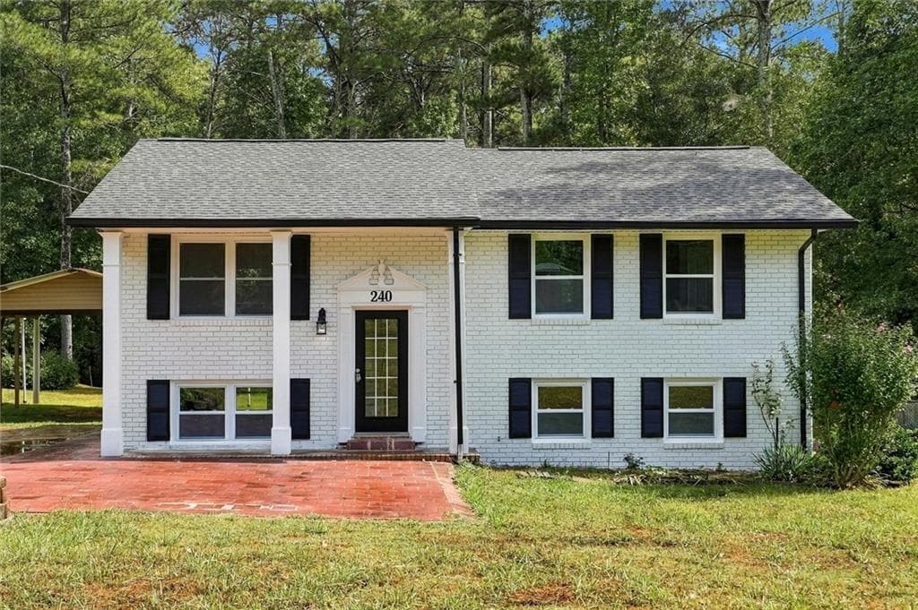 4 bedroom, 2 bathroom, 1,850 sq ft single family residence for sale at 240 Merlin Place, Athens, GA 30606