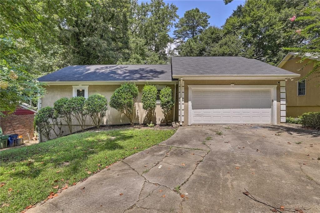3 bedroom, 2 bathroom, 1,399 sq ft single family residence for sale at 2671 Collier Drive, Atlanta, GA 30318