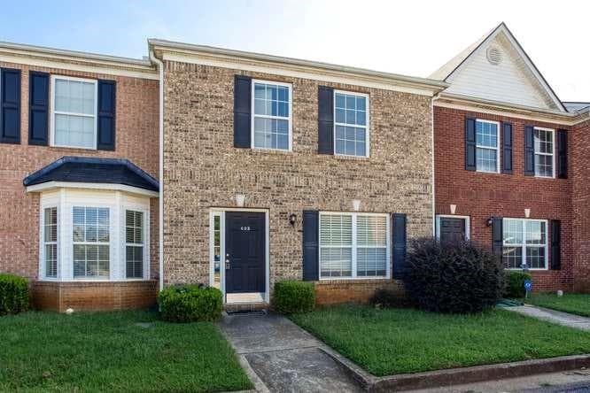 3 bedroom, 3 bathroom, 1,535 sq ft condominium for sale at 7712 Autry Circle 405, Douglasville, GA 30134