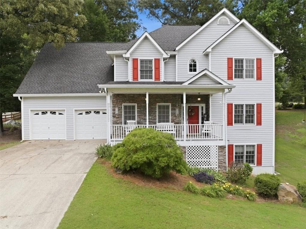 4 bedroom, 4 bathroom, 2,328 sq ft single family residence for sale at 172 Glenn Eagles Way, Hiram, GA 30141