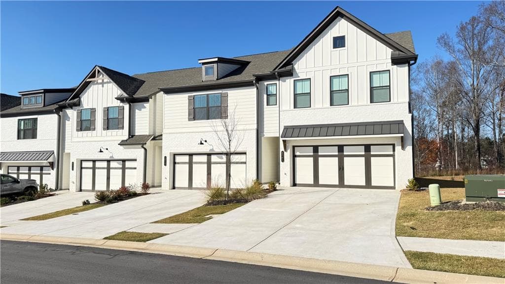 3 bedroom, 3 bathroom, 1,864 sq ft townhouse for rent at 4537 Cypress Park Drive, Gainesville, GA 30504 for $1,995 a month