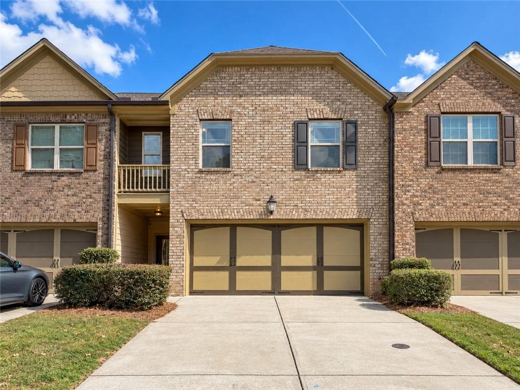 3 bedroom, 3 bathroom, 2,004 sq ft townhouse for sale at 2547 Pepper Court, Lawrenceville, GA 30044