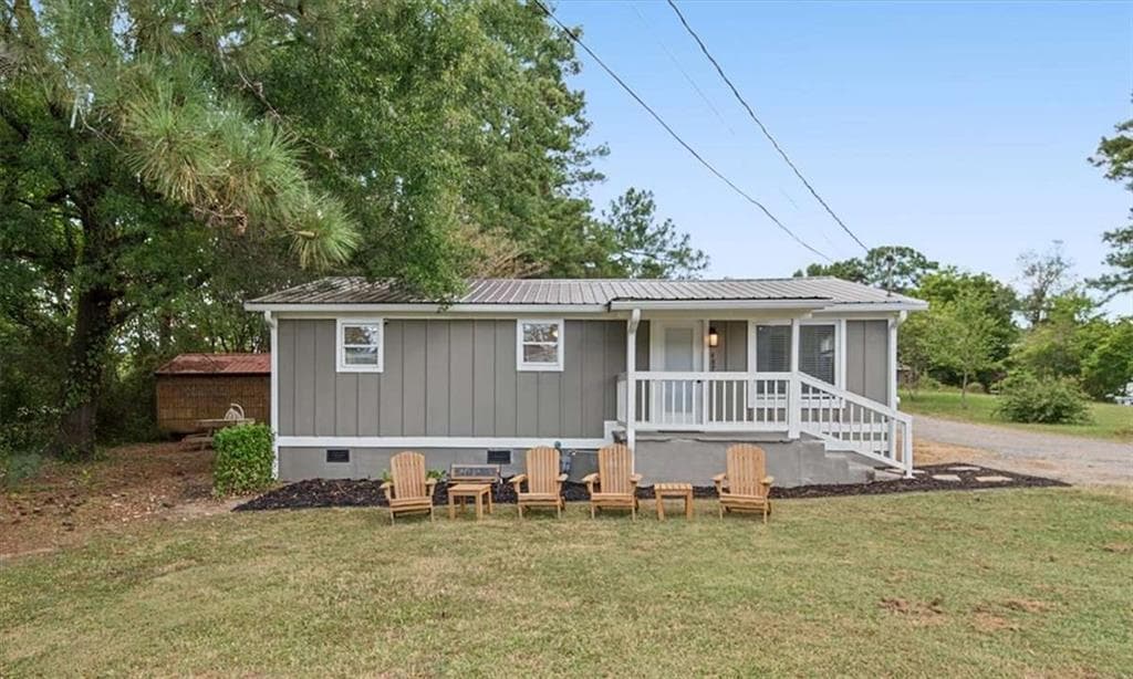 3 bedroom, 1 bathroom, 912 sq ft single family residence for sale at 487 Poplar Springs Road, Adairsville, GA 30103
