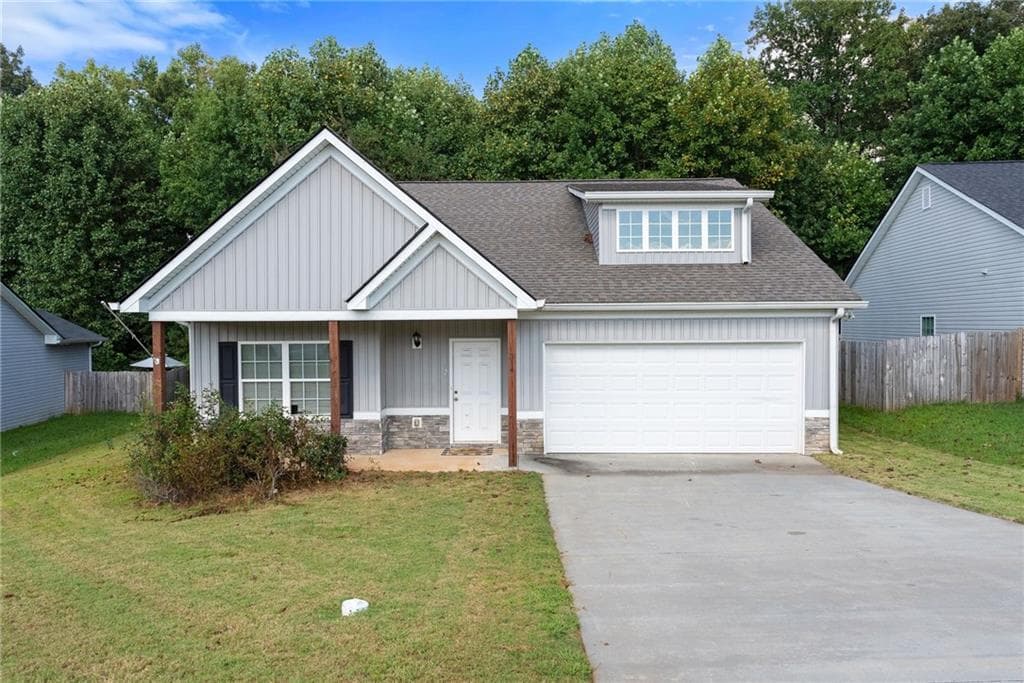 3 bedroom, 2 bathroom, 1,504 sq ft single family residence for sale at 314 Highland Pointe Drive, Alto, GA 30510