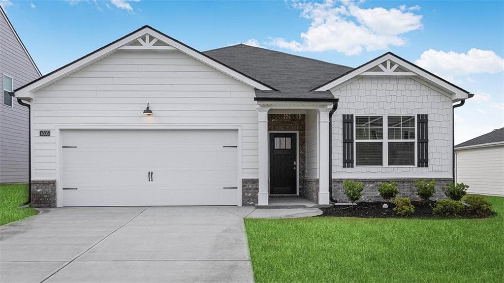 3 bedroom, 2 bathroom, 1,714 sq ft single family residence for sale at 216 Cattle Drive, Perry, GA 31069