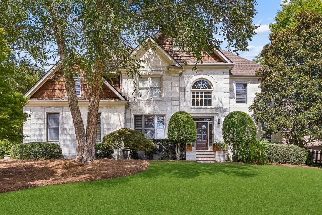 5 bedroom, 5 bathroom, 4,105 sq ft single family residence under contract at 935 Water Grove Court, Roswell, GA 30075