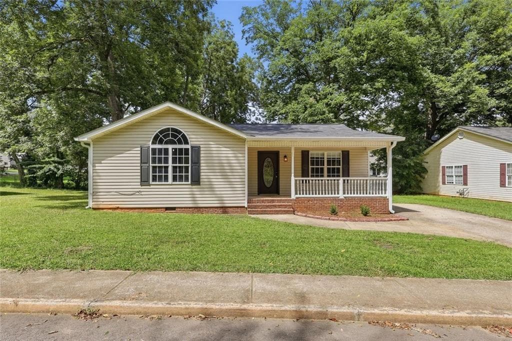 3 bedroom, 2 bathroom, 1,160 sq ft single family residence for sale at 100 Depot Street, Buchanan, GA 30113