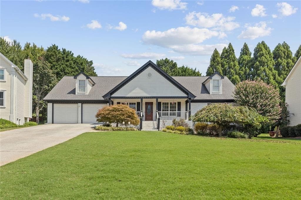 4 bedroom, 3 bathroom, 2,794 sq ft single family residence under contract at 850 Rose Crest Drive, Lawrenceville, GA 30044
