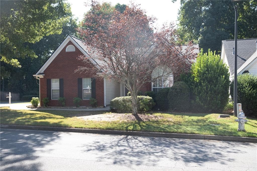 3 bedroom, 2 bathroom, 1,498 sq ft single family residence for sale at 3283 Liberty Commons Drive, Kennesaw, GA 30144