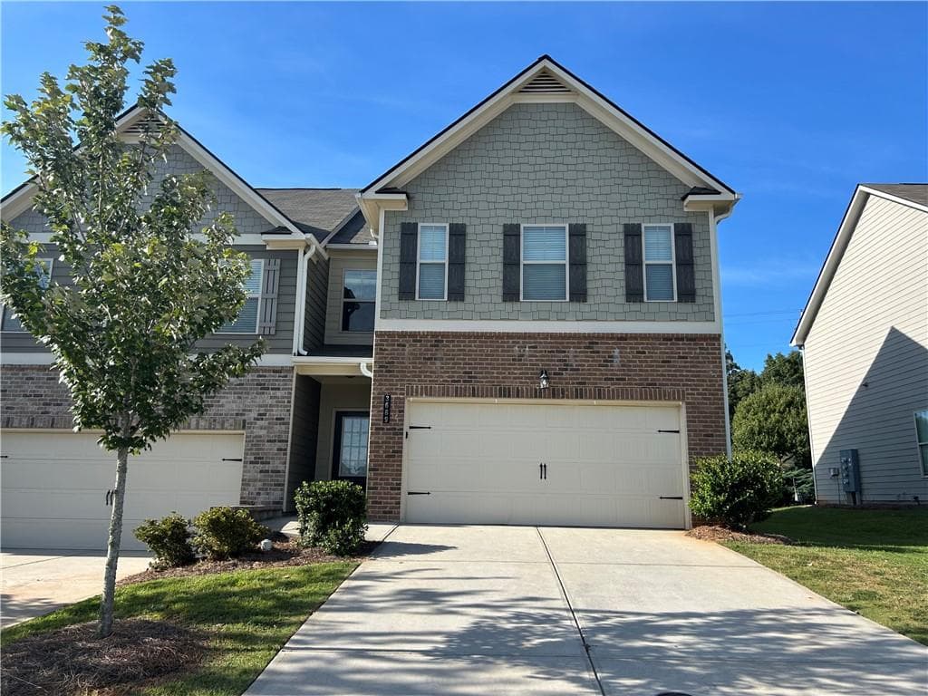 3 bedroom, 3 bathroom, 1,710 sq ft townhouse for sale at 3689 Prospect Point Drive, Gillsville, GA 30566