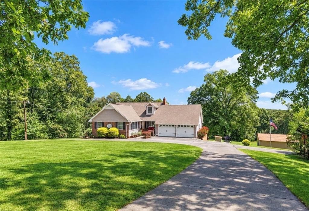 5 bedroom, 4 bathroom, 3,571 sq ft single family residence for sale at 39 Garrard Road, Rome, GA 30161