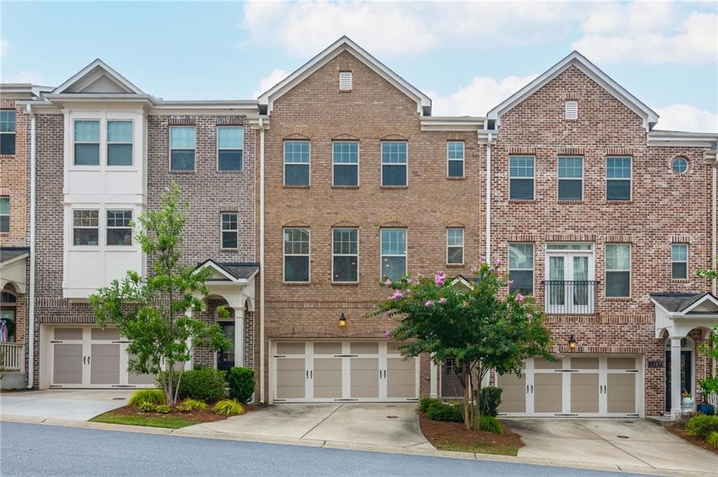 4 bedroom, 4 bathroom, 2,407 sq ft townhouse for sale at 1391 Live Oak Lane, Brookhaven, GA 30319