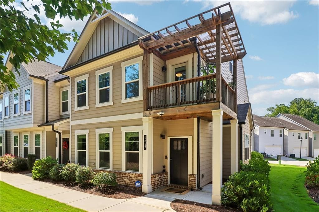 3 bedroom, 4 bathroom, 2,506 sq ft townhouse for sale at 1857 Belmore Street, Smyrna, GA 30080
