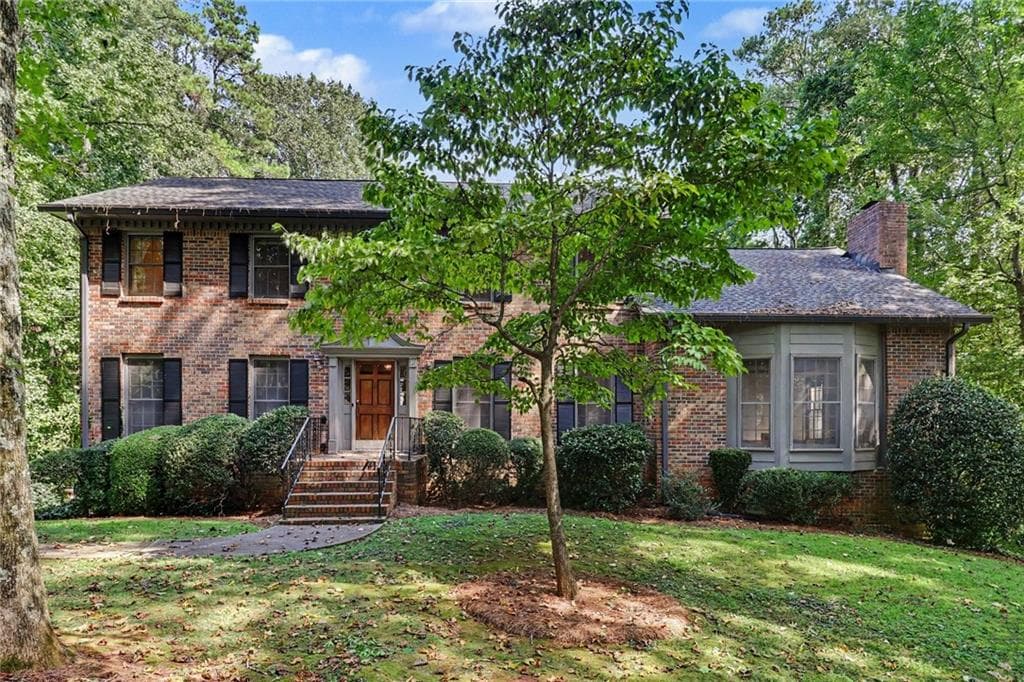 6 bedroom, 3 bathroom, 2,892 sq ft single family residence under contract at 170 Pruitt Drive, Alpharetta, GA 30004