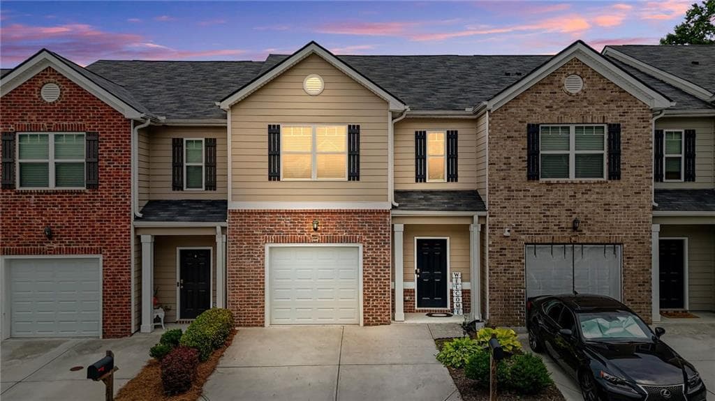 3 bedroom, 3 bathroom, 1,728 sq ft townhouse for sale at 6907 Rogers Point, Lithonia, GA 30058